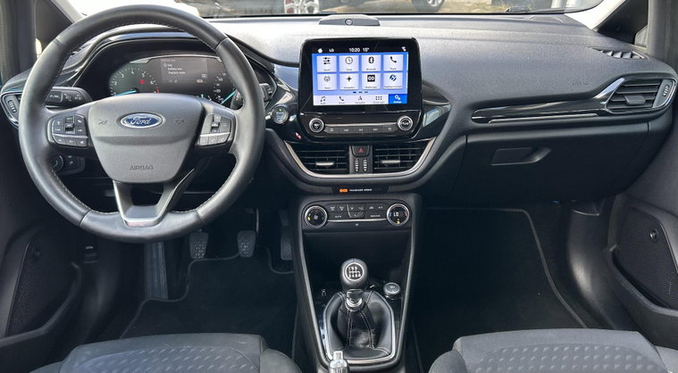 Vehicle Image 8
