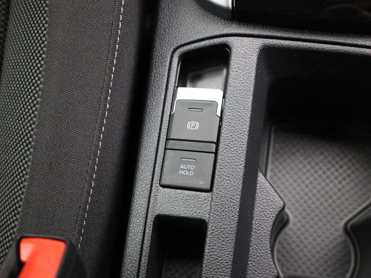 Vehicle Image 34