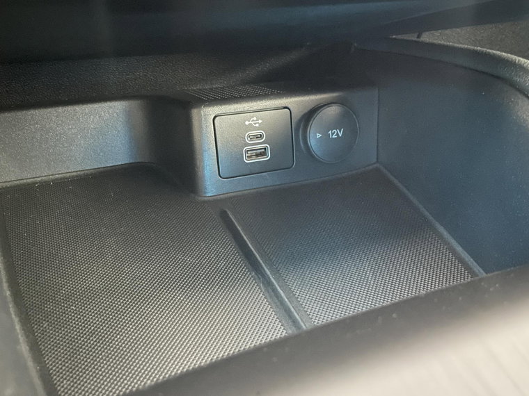 Vehicle Image 24