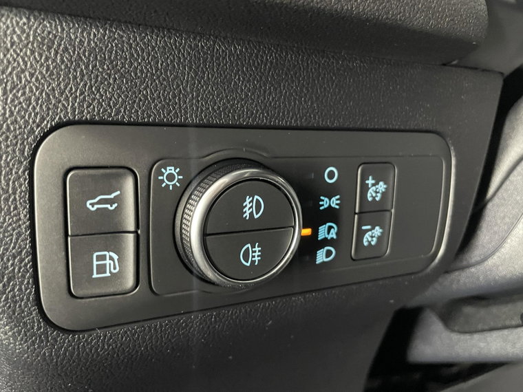 Vehicle Image 29
