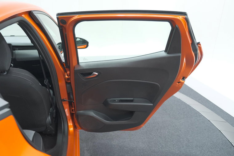 Vehicle Image 60