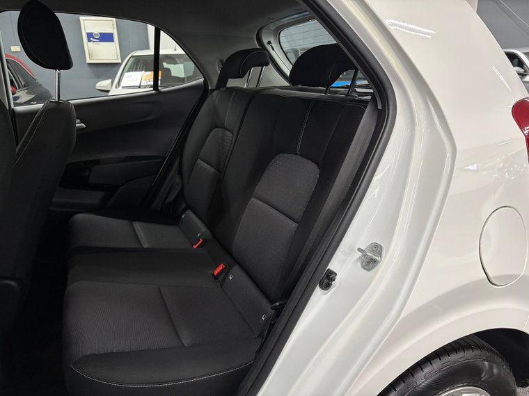 Vehicle Image 31