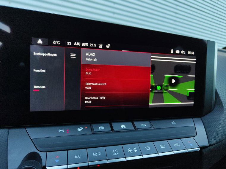 Vehicle Image 36