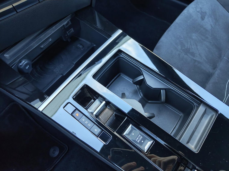 Vehicle Image 47