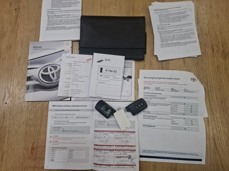 Vehicle Image 30