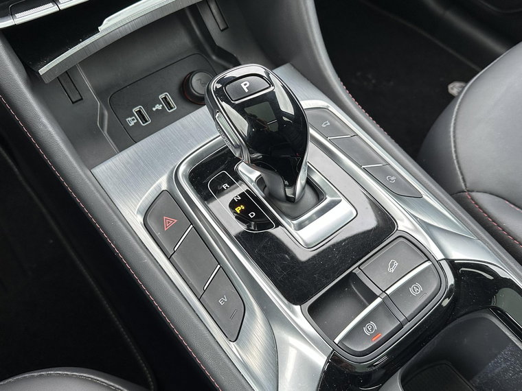 Vehicle Image 24