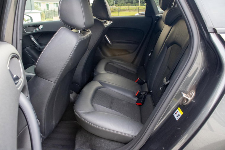 Vehicle Image 38