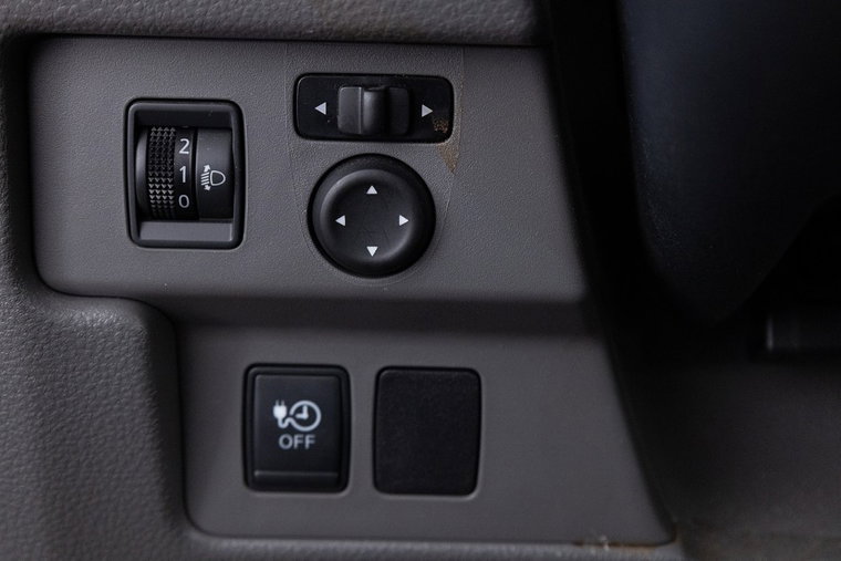 Vehicle Image 13