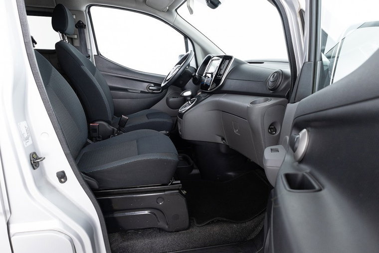 Vehicle Image 8