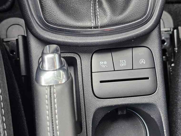 Vehicle Image 24
