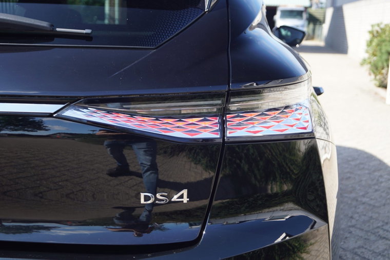 Vehicle Image 30