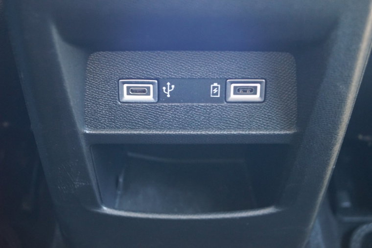 Vehicle Image 33