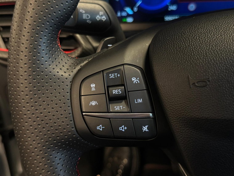 Vehicle Image 24