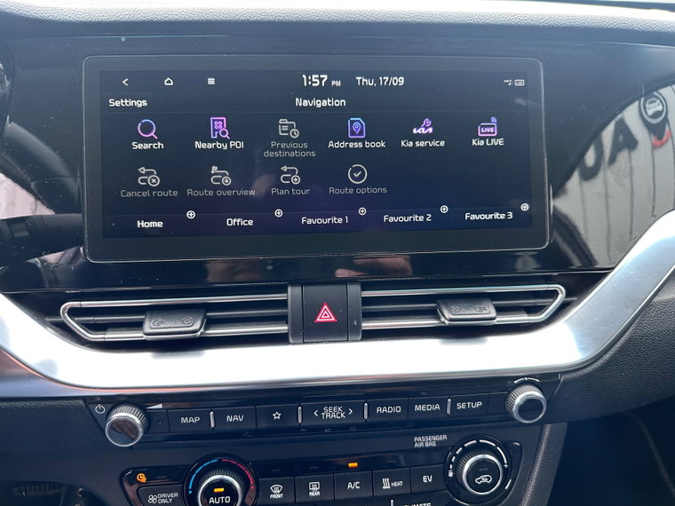Vehicle Image 21