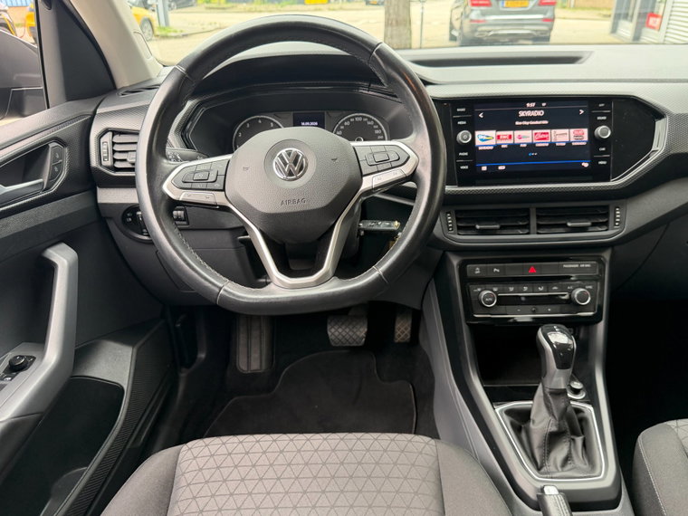 Vehicle Image 35