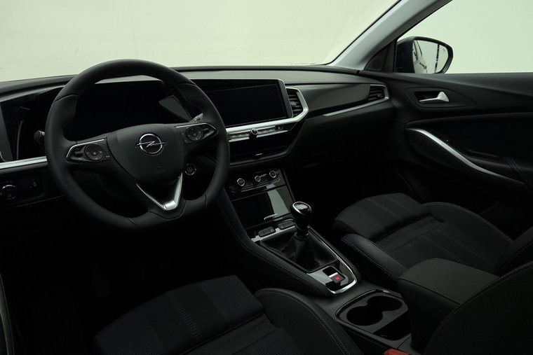 Vehicle Image 21
