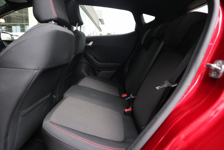 Vehicle Image 31
