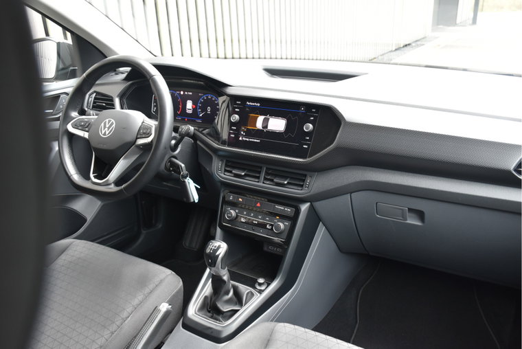 Vehicle Image 19