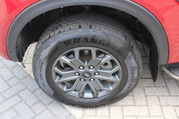 Vehicle Image 23