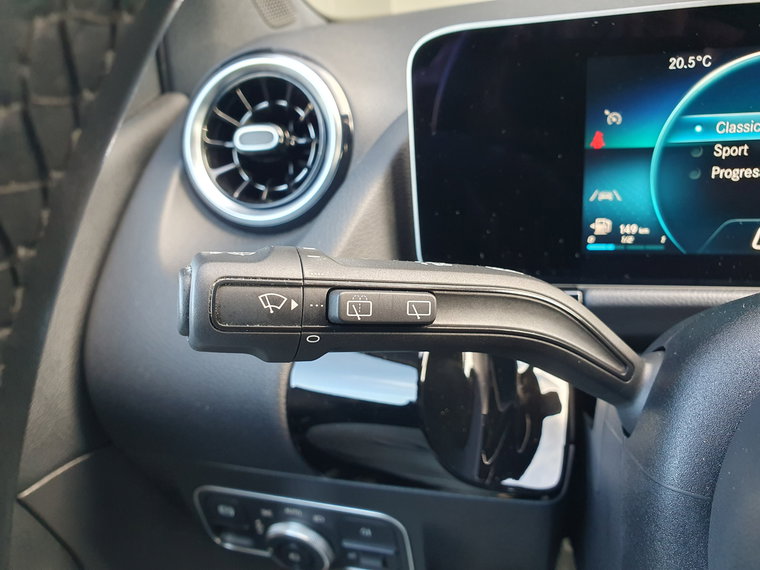 Vehicle Image 39