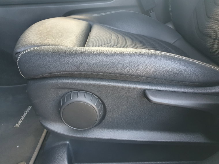Vehicle Image 46