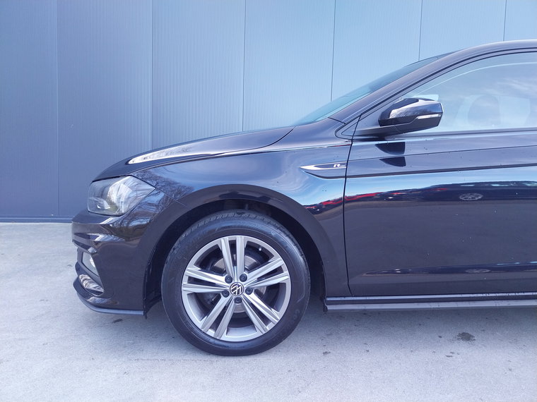 Vehicle Image 17