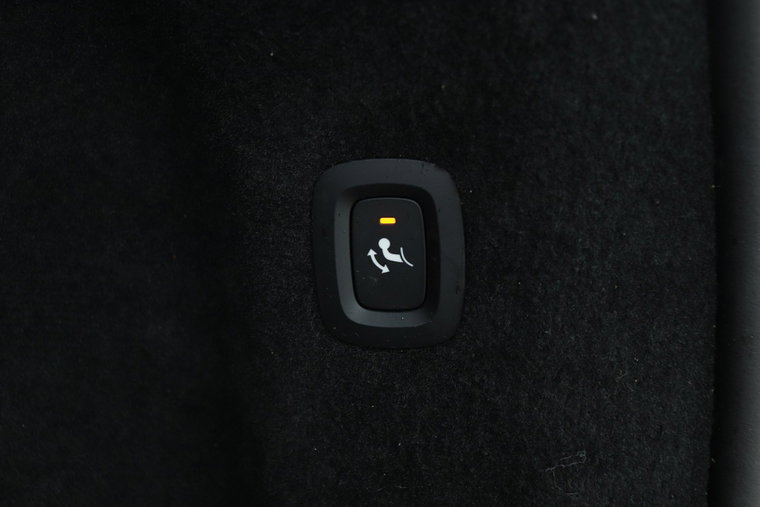 Vehicle Image 48