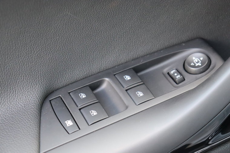 Vehicle Image 24