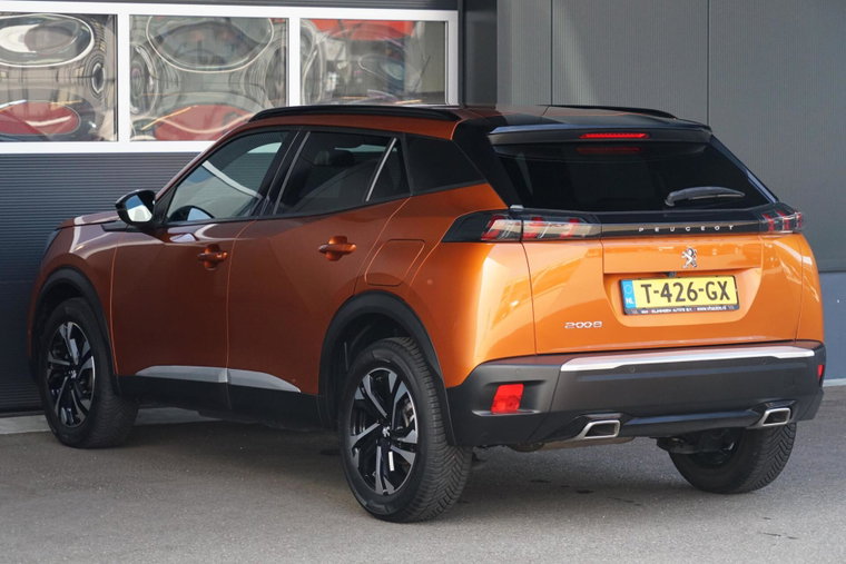 Vehicle Image 28