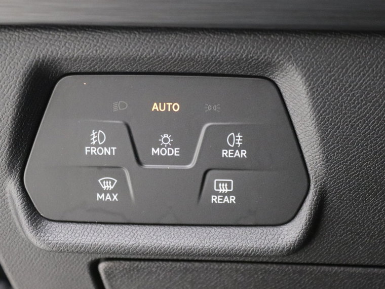 Vehicle Image 26
