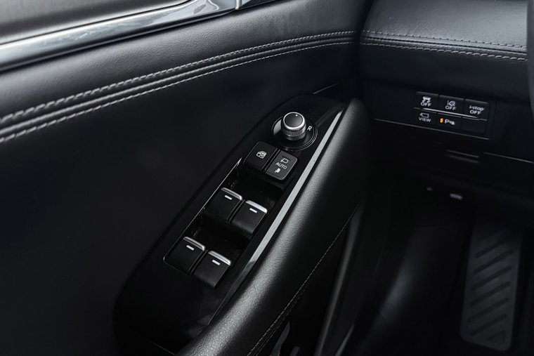 Vehicle Image 35