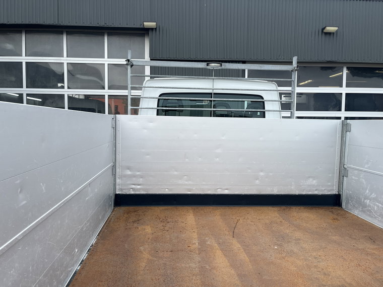 Vehicle Image 37