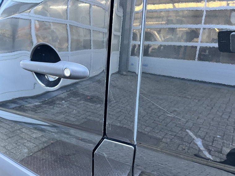 Vehicle Image 35