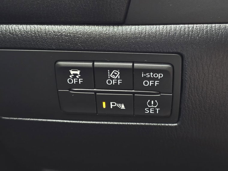 Vehicle Image 26