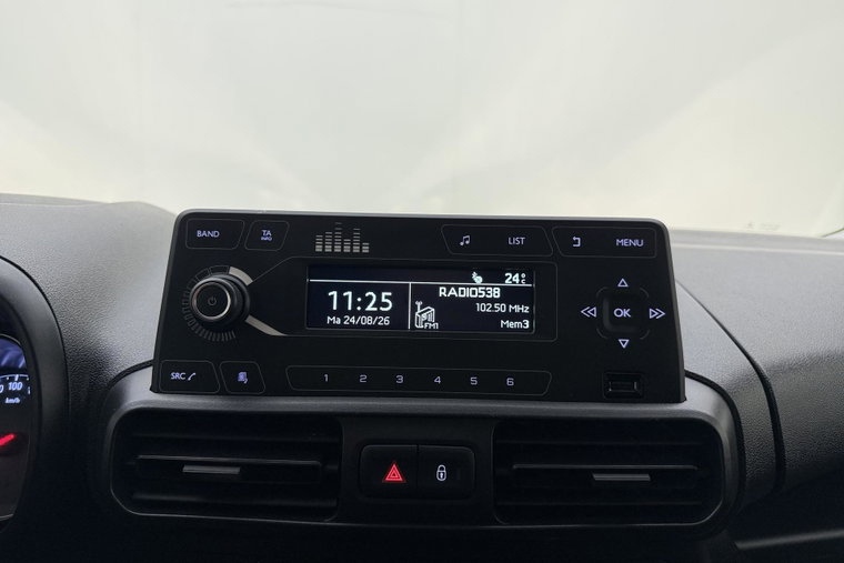 Vehicle Image 20