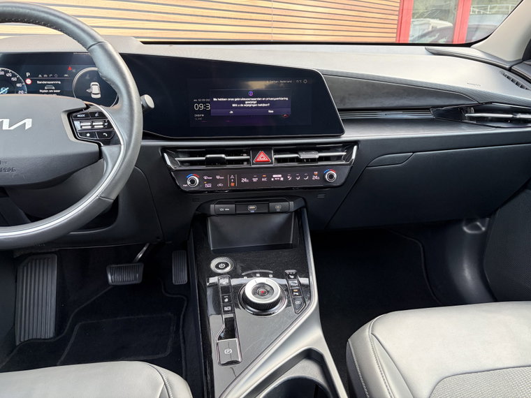 Vehicle Image 31