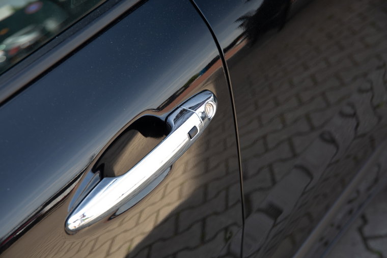 Vehicle Image 25
