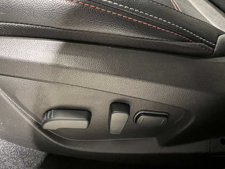Vehicle Image 35