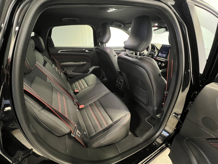 Vehicle Image 37