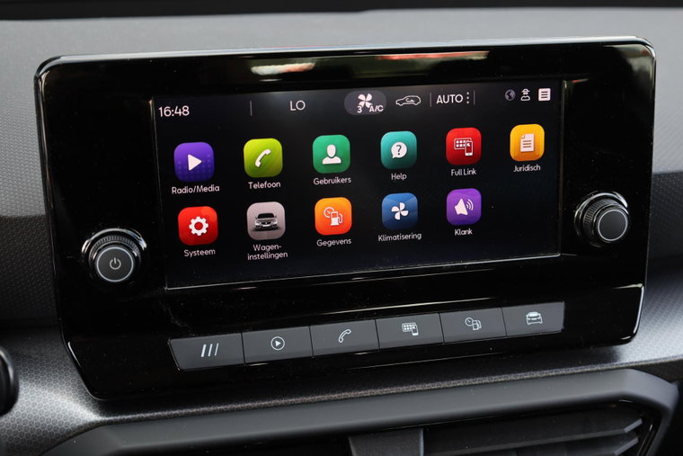 Vehicle Image 19
