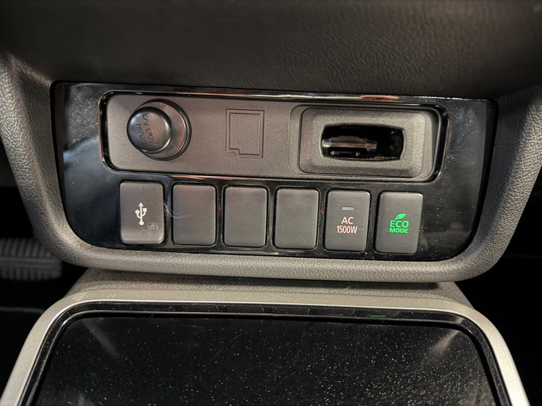 Vehicle Image 28