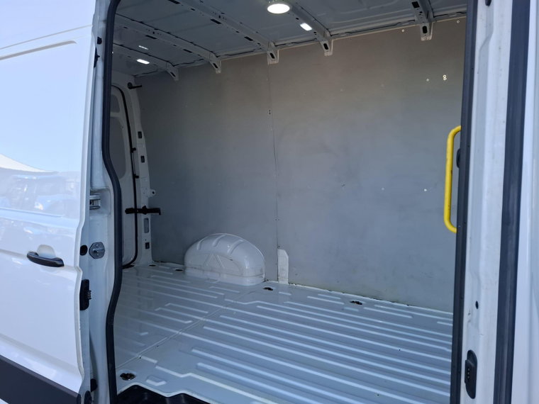 Vehicle Image 37