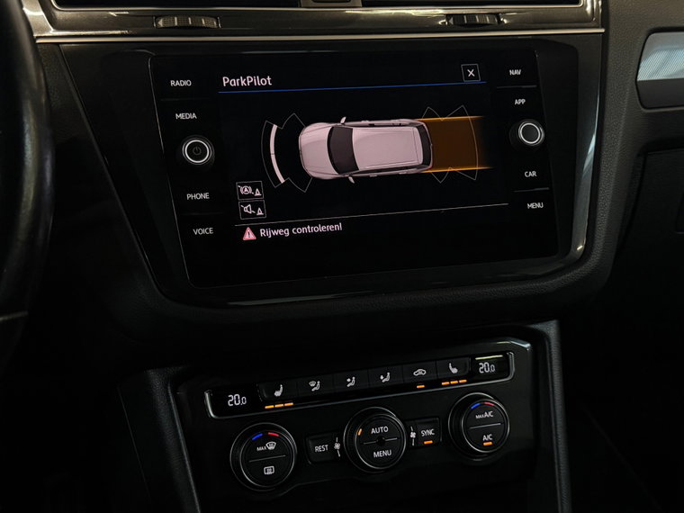 Vehicle Image 19
