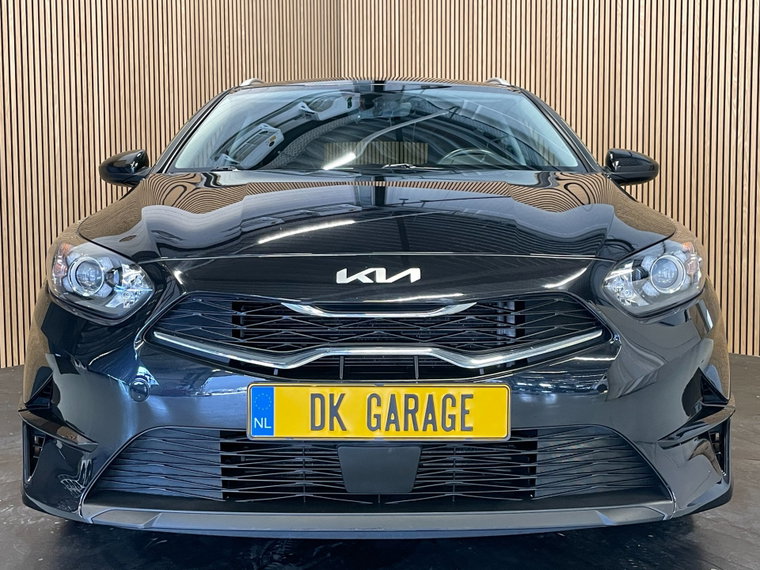 Vehicle Image 35