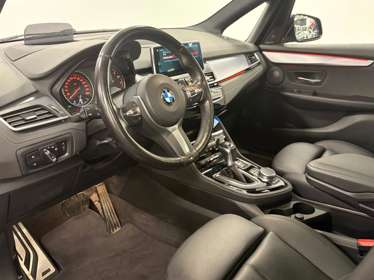 Vehicle Image 35