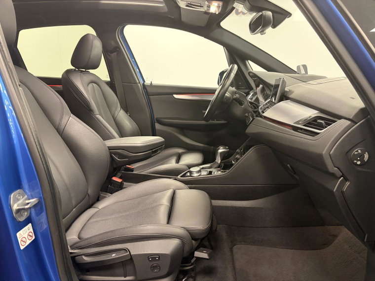 Vehicle Image 39
