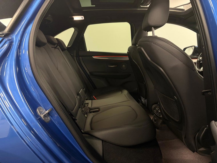 Vehicle Image 42