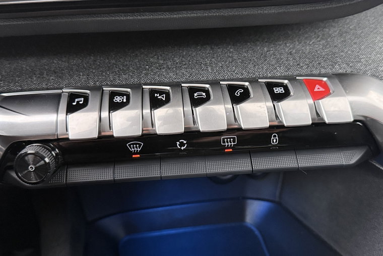 Vehicle Image 29