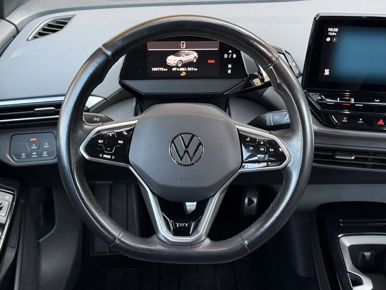 Vehicle Image 30