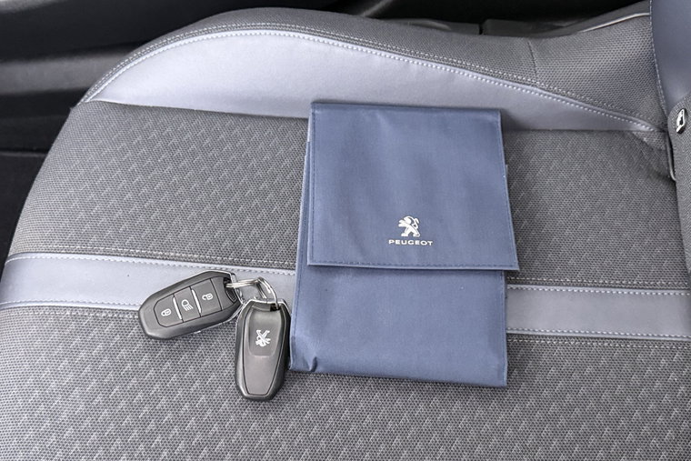 Vehicle Image 30